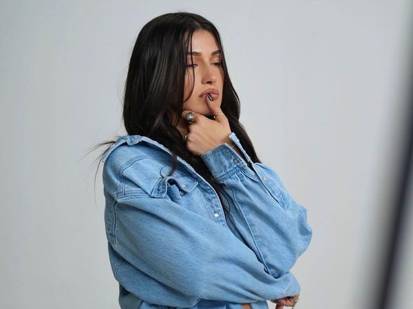 Alina Eremia a urcat pe scenă chiar dacă medicul i-a recomandat repaus vocal: &bdquo;M-am &icirc;ncăpăț&acirc;nat să vin"