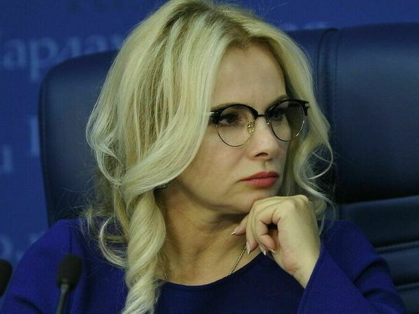 Dimineața Nebună. O senatoare din Rusia propune ca și bărbații inapți fizic să meargă la război. Audio