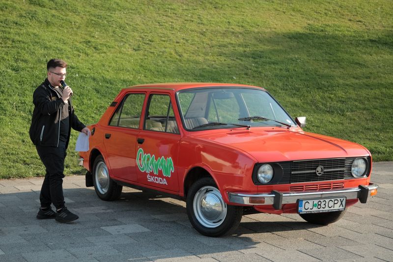 Ce faci în weekend în Cluj? Even Steven și Mihai Hînda sunt live de la Caravana Skoda Compexit. Hai și tu