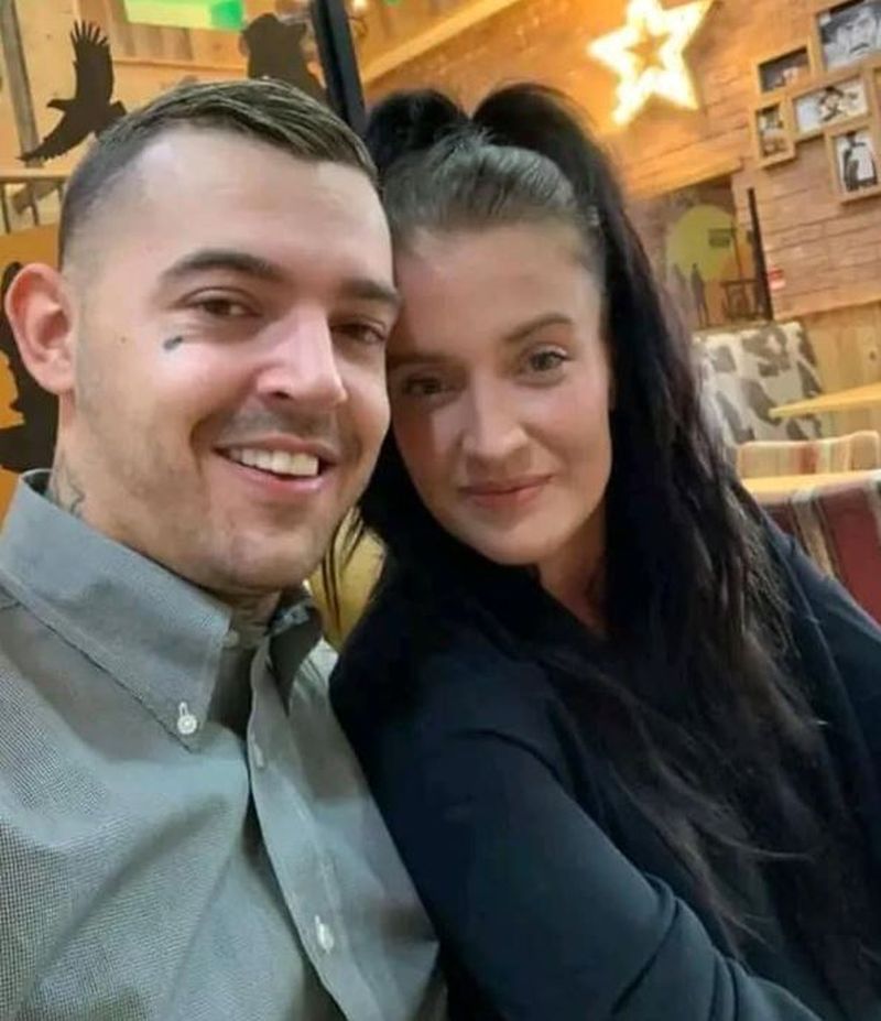 Bărbatul care și-a părăsit soția și copiii pentru o refugiată s-a despărțit și de ucraineancă