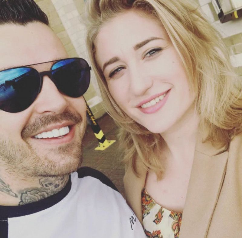 Bărbatul care și-a părăsit soția și copiii pentru o refugiată s-a despărțit și de ucraineancă