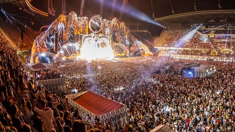 S-a anunțat c&acirc;nd va avea loc UNTOLD 2023! Personaje surprinzătoare vor scrie o nouă poveste din universul magic al festivalului ajuns la cea de opta ediție