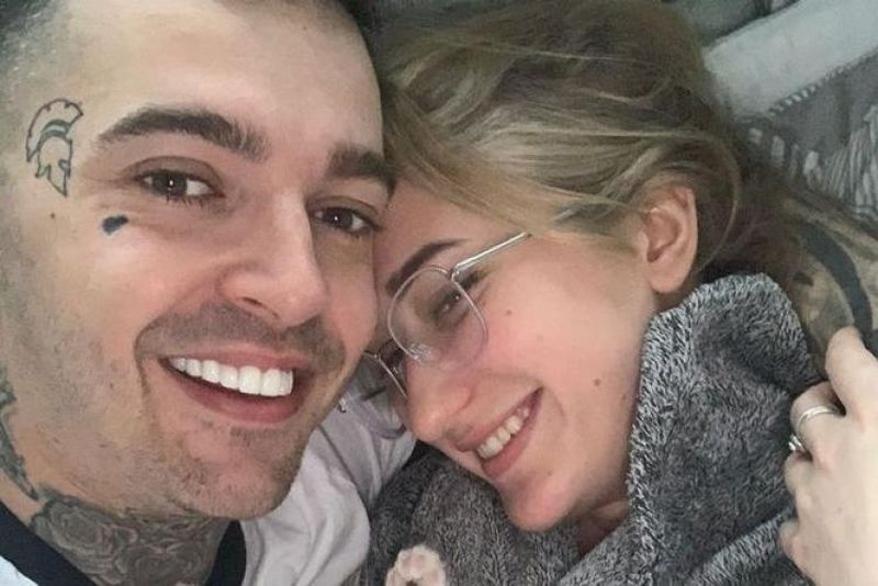 Refugiata din Ucraina, părăsită de britanic, a fost arestată de două ori