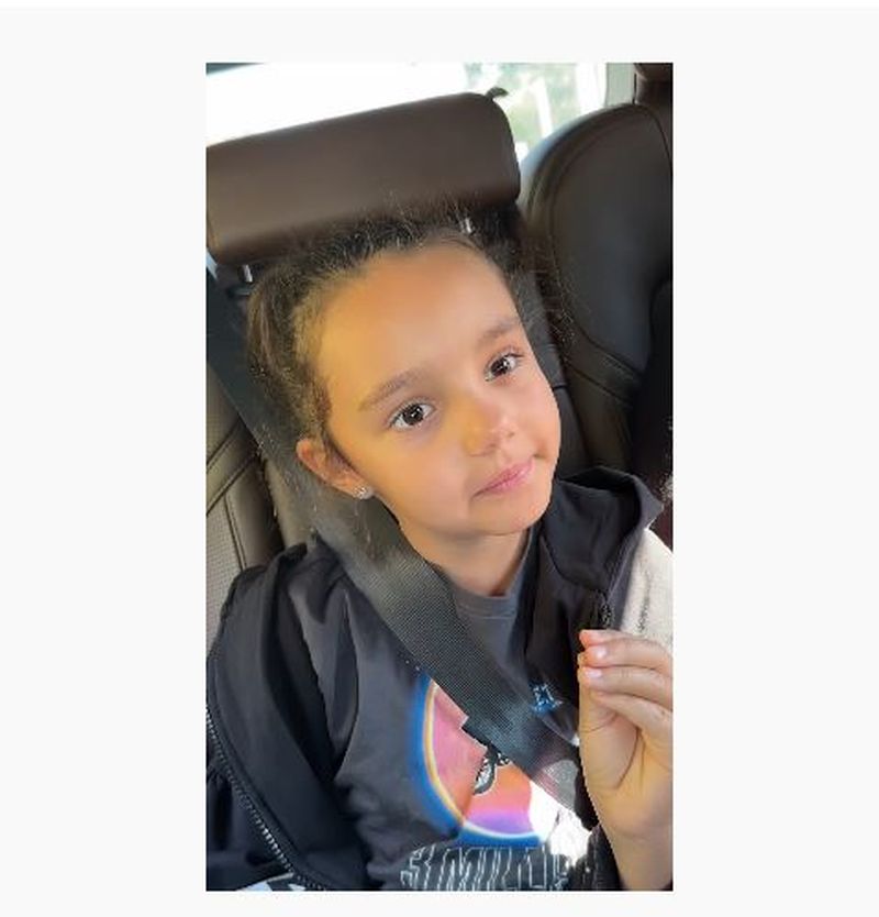 Eva Măruță, geloasă după ce tatăl ei a complimentat-o pe Denise Rifai: „Nimeni nu e superb în afară de mama”. Cum a reacționat Andra