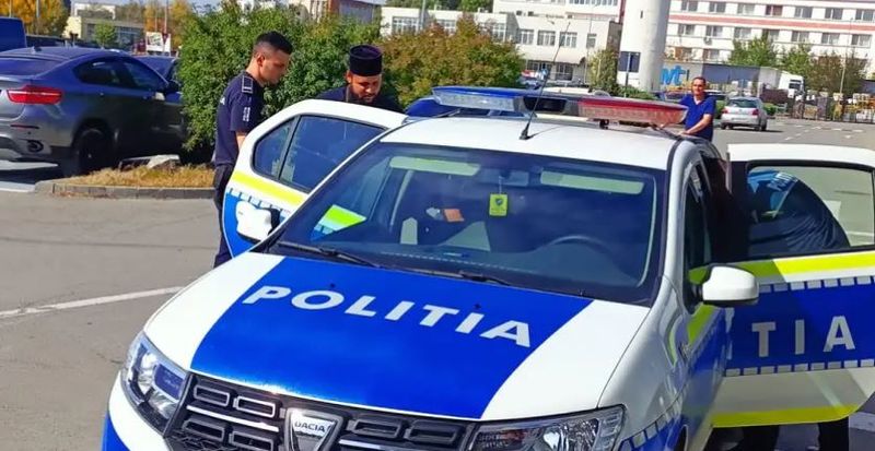 Bărbat îmbrăcat în preot, prins la furat în Craiova