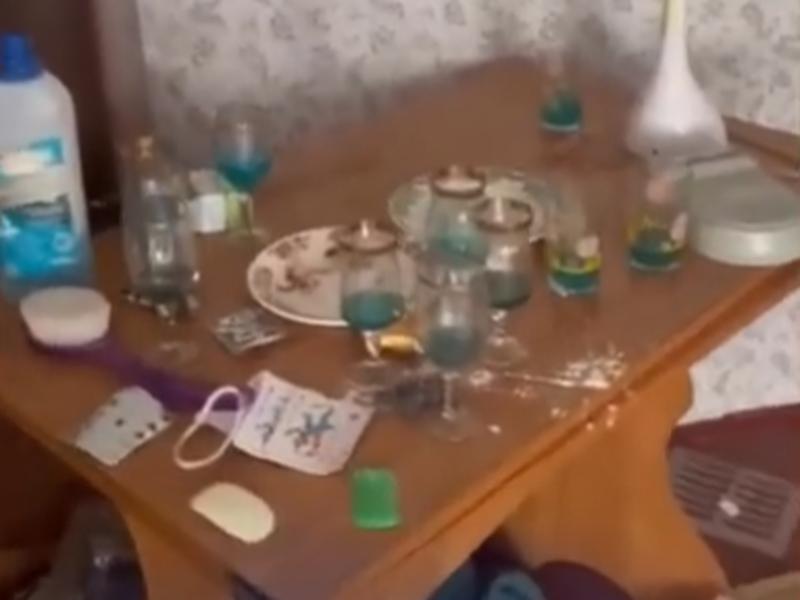 Dimineața Nebună: Rușii au fost în vizită la o familie din Herson și au băut detergentul de pardoseli 