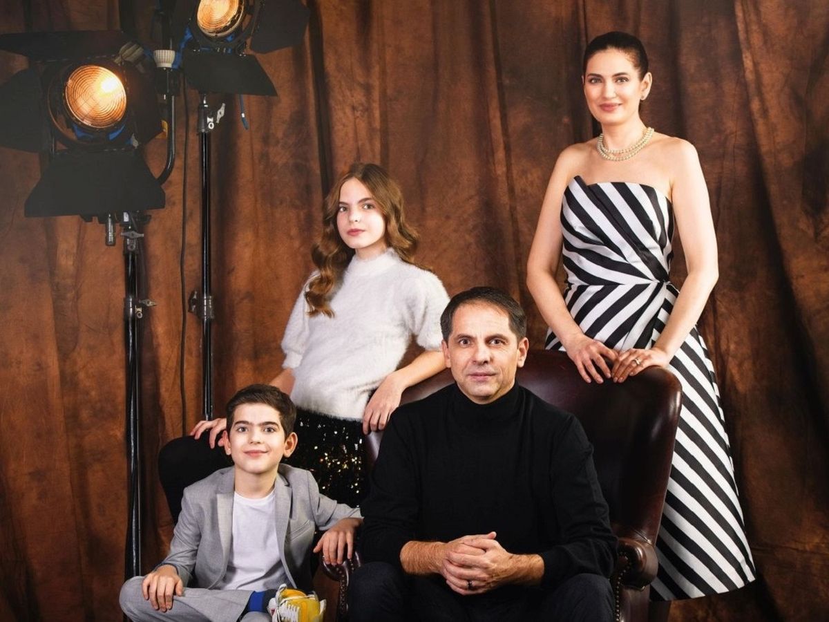 Dan Negru face dezvăluiri despre viața de familie. Vezi ce spune prezentatorul despre educația copiilor lui!