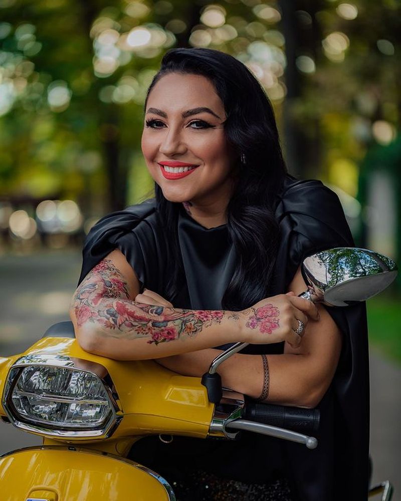 Apariția neașteptată a Andrei în mediul online