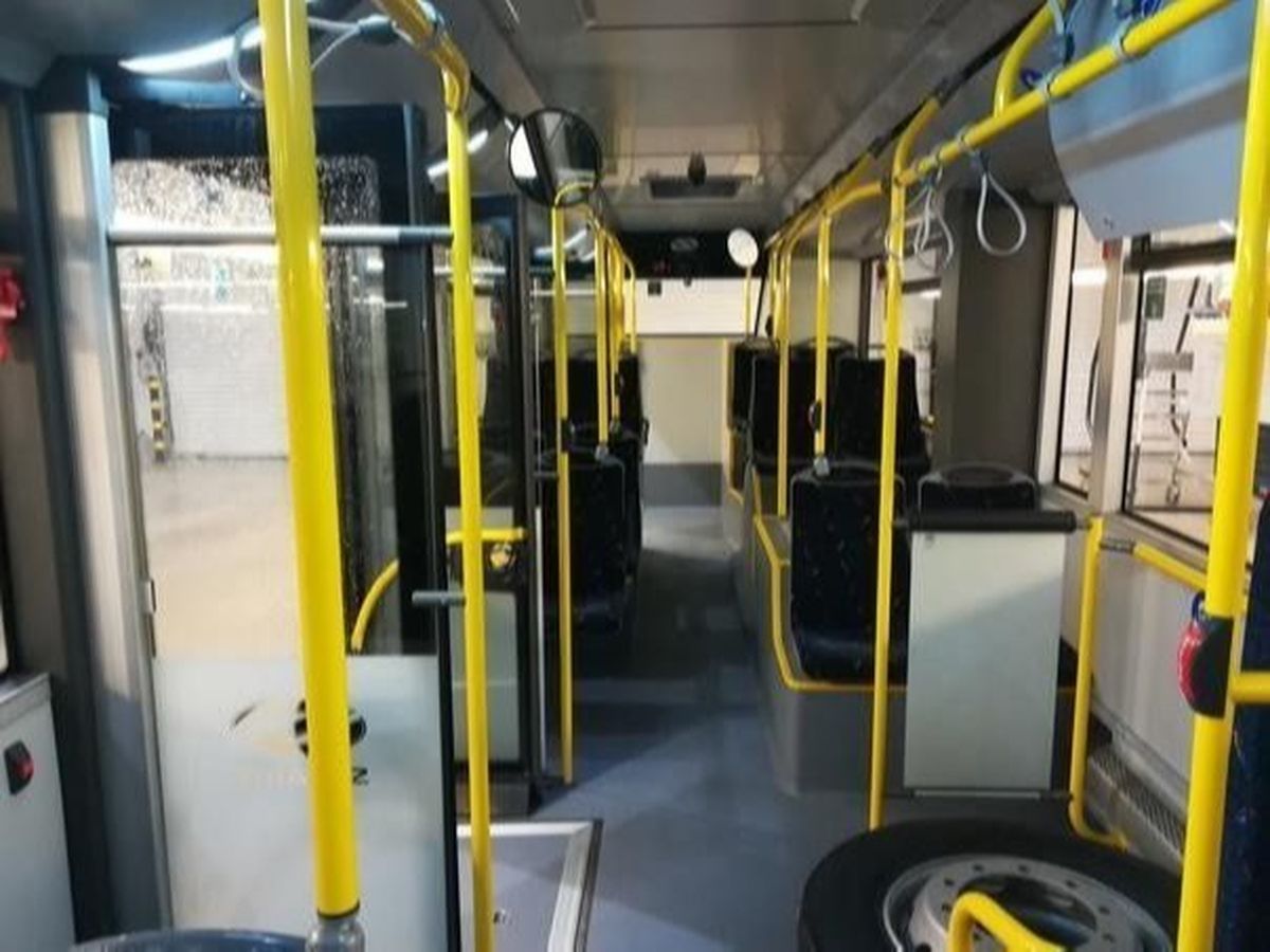 Orașul din țara noastră unde călătorii care urcă murdari în autobuze sunt amendați