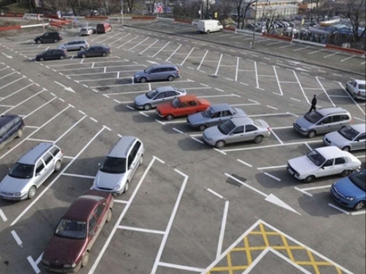 Un bucureștean a făcut credit la bancă pentru un loc de parcare