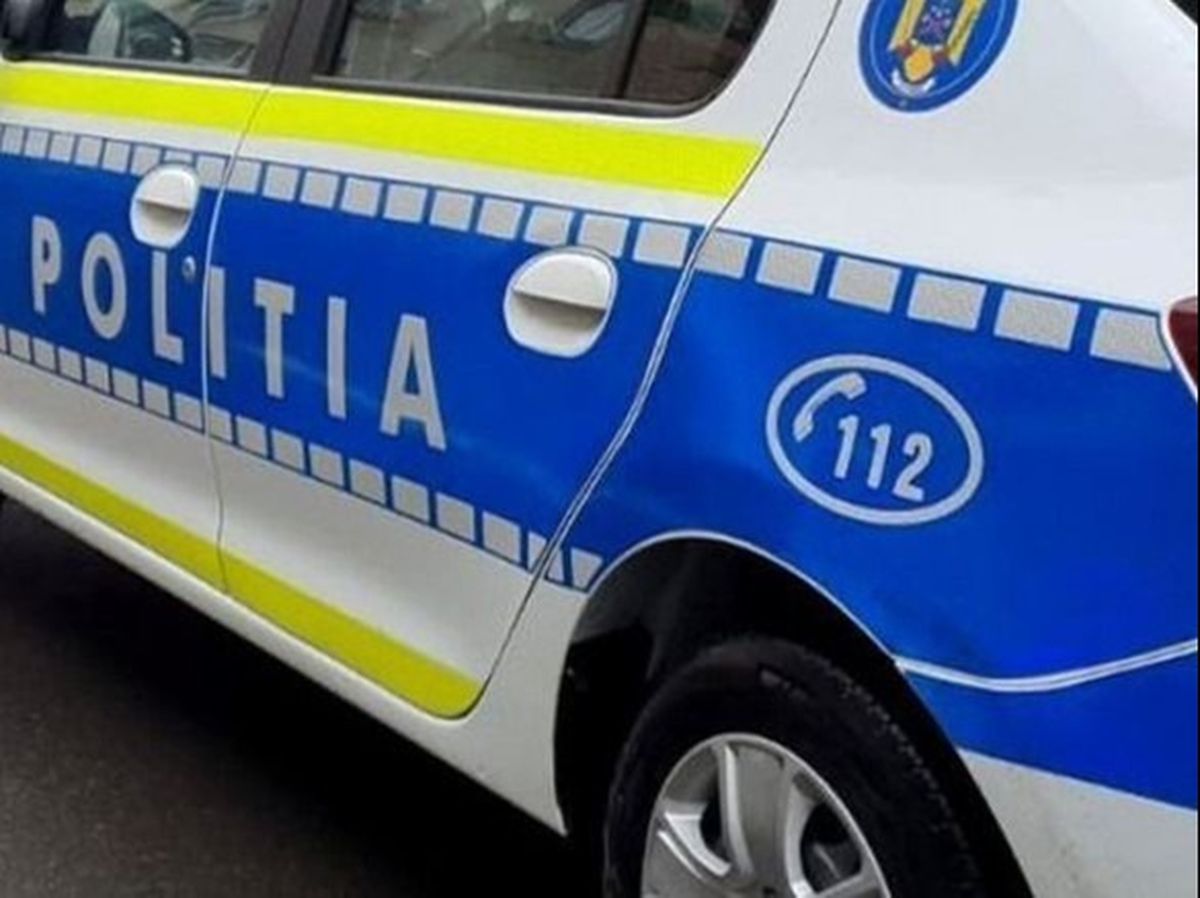Un bărbat mort a fost ridicat din sicriu de polițiști, după un apel la 112