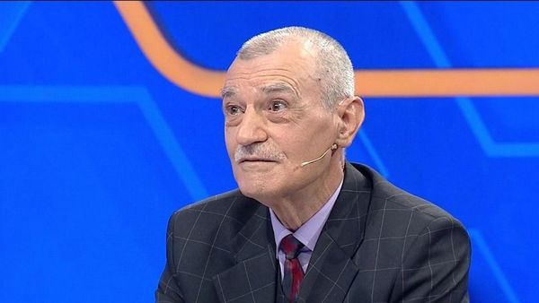 Bătălia generațiilor la “Jocul cuvintelor cu Dan Negru”. Aseară, veteranul ediției a câștigat 6100 de lei