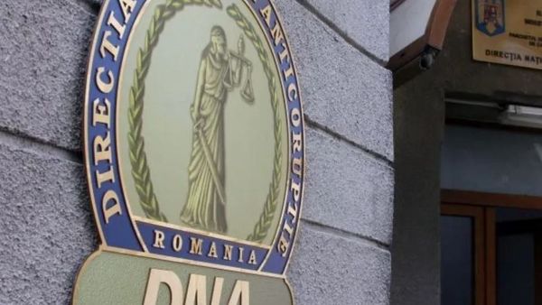 Dimineața Nebună: Inspector de la Antifraudă Fiscală, trimis în judecată pentru trafic de influență! A primit 100.000 de euro - AUDIO