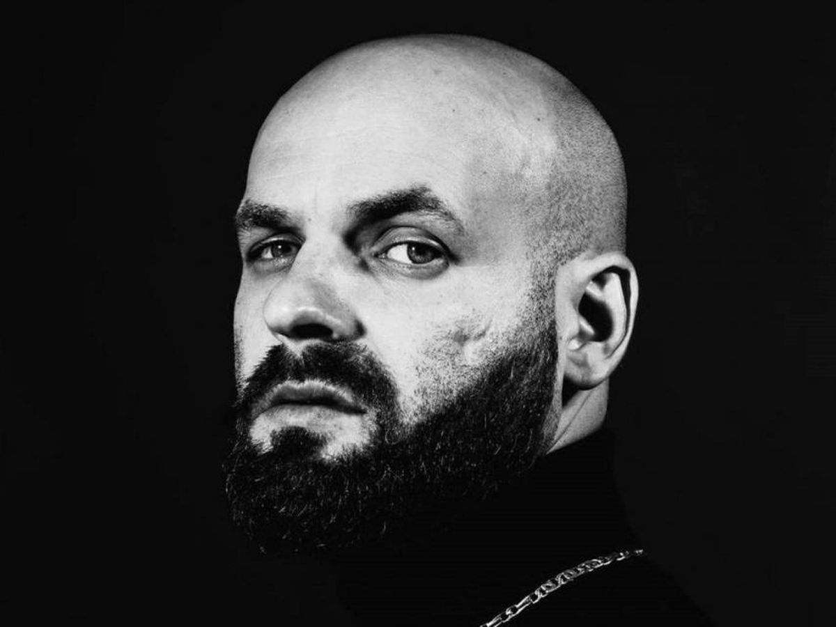 Nosfe a murit la 37 de ani! Soția sa l-a găsit în sufragerie 