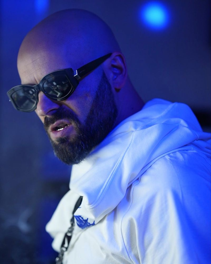 Nosfe ar fi trebuit să lanseze o piesă alături de Liviu Teodorescu. Mesajul trist al artistului: „Ieri ți-am cerut piesa aia de-o aveam împreună”