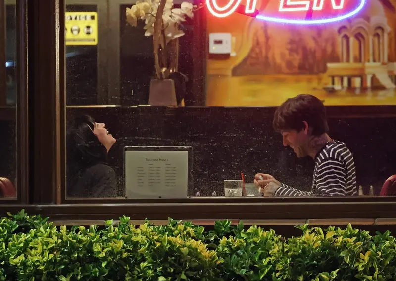 Billie Eilish are un nou iubit! Cântăreața a confirmat relația cu Jesse Rutherford