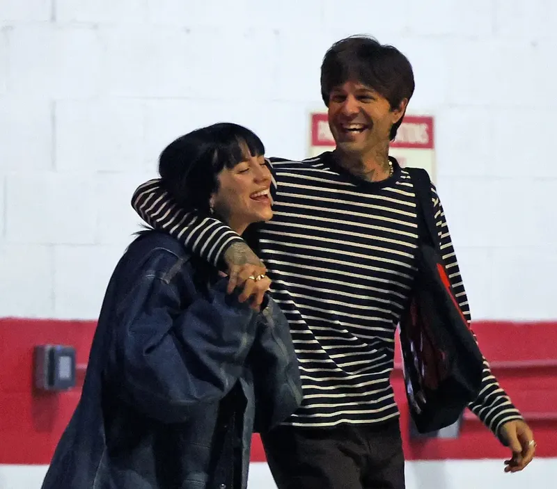Billie Eilish are un nou iubit! Cântăreața a confirmat relația cu Jesse Rutherford