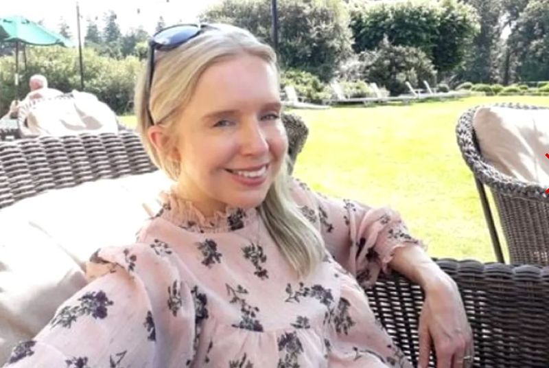 O femeie nu s-a dezbrăcat niciodată în fața soțului ei