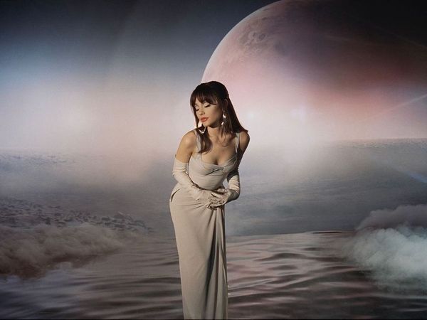 7 reguli stricte pe care le impune Ariana Grande personalului și asistenților ei