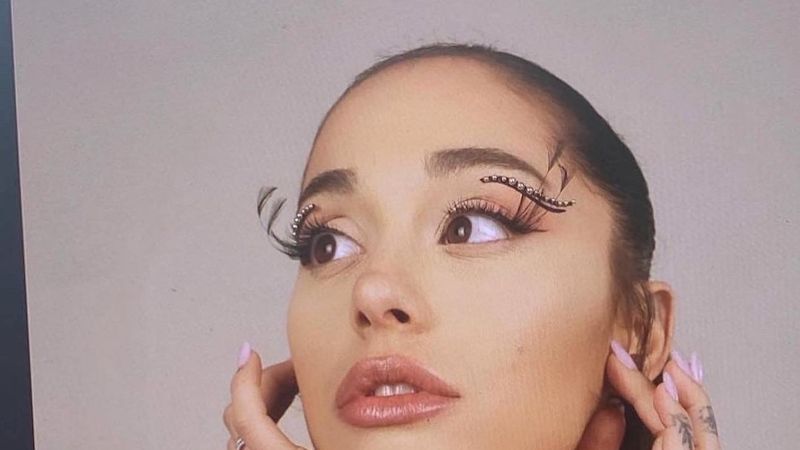 Ariana Grande este din nou blondă! C&acirc;ntăreața a făcut o nouă schimbare de look