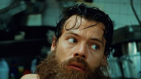 VIDEOCLIP: Harry Styles - Music For a Sushi Restaurant