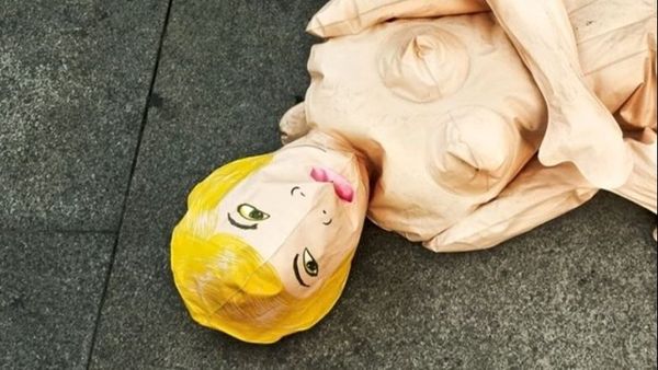 Dimineața Nebună: Păpușă gonflabilă, aruncată în canalizarea Buzăului - AUDIO