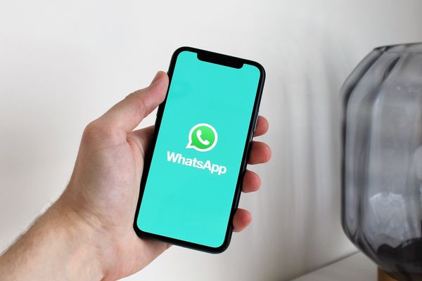 WhatsApp face o schimbare majoră! Iată ce vor putea face utilizatorii