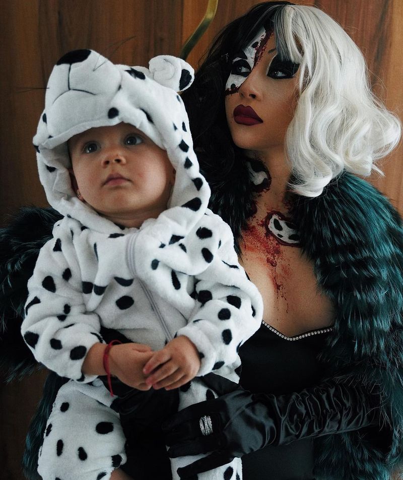 Cum s-au costumat artiștii de Halloween: Nicole Cherry, Dorian Popa, Cristina Ciobănașu, Cristina Ștefania