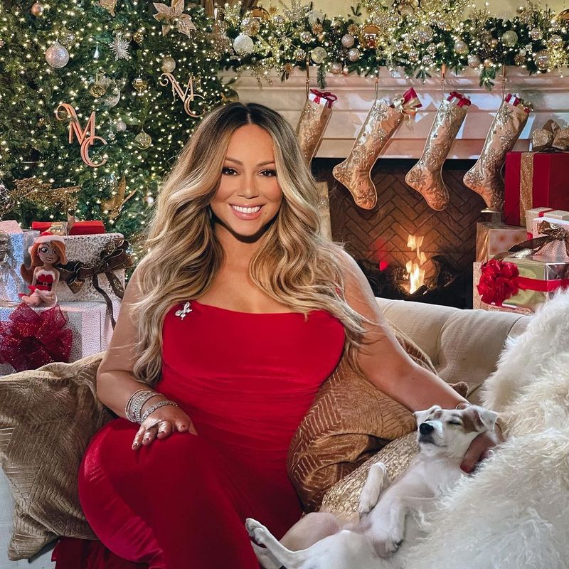 Mariah Carey ne ajută să intrăm în atmosfera Crăciunului cu ajutorul piesei ”All I Want for Christmas Is You”