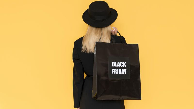 Pe ce dată &icirc;ncepe Black Friday? Top reguli de respectat pentru a nu fi păcălit