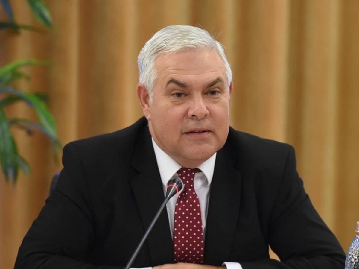 Noul ministru al Apărării, Angel Tâlvăr, „uitat acasă” de Marcel Ciolacu și Nicolae Ciucă