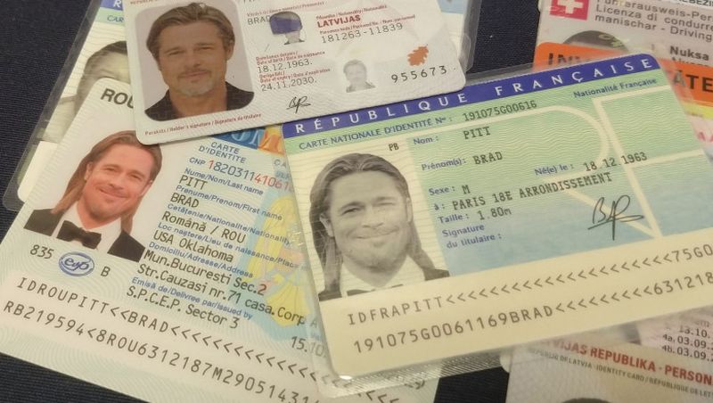 Brad Pitt și-a făcut buletin românesc! Un bărbat din Letonia a falsificat o serie de documente folosind identitatea actorului