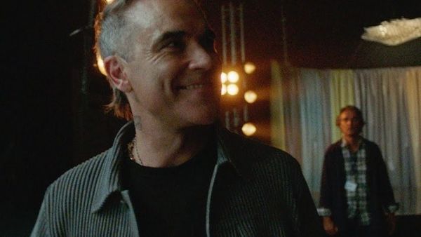 VIDEOCLIP: Robbie Williams - Lost