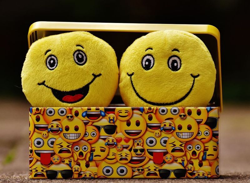 Bancul zilei de miercuri, 9 noiembrie 2022: O blondă cochetă este întrebată de către judecător