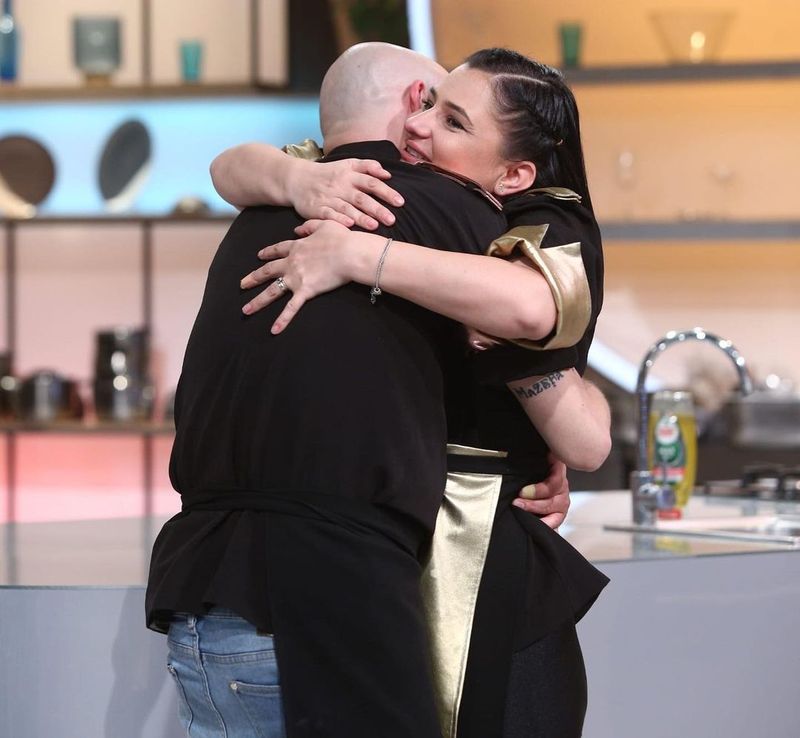 Mădălina Crețan , declarații emoționante după participarea la „Chefi la Cuțite”: „NOSFE a trecut pe la noi în fuga lui prin viața asta”