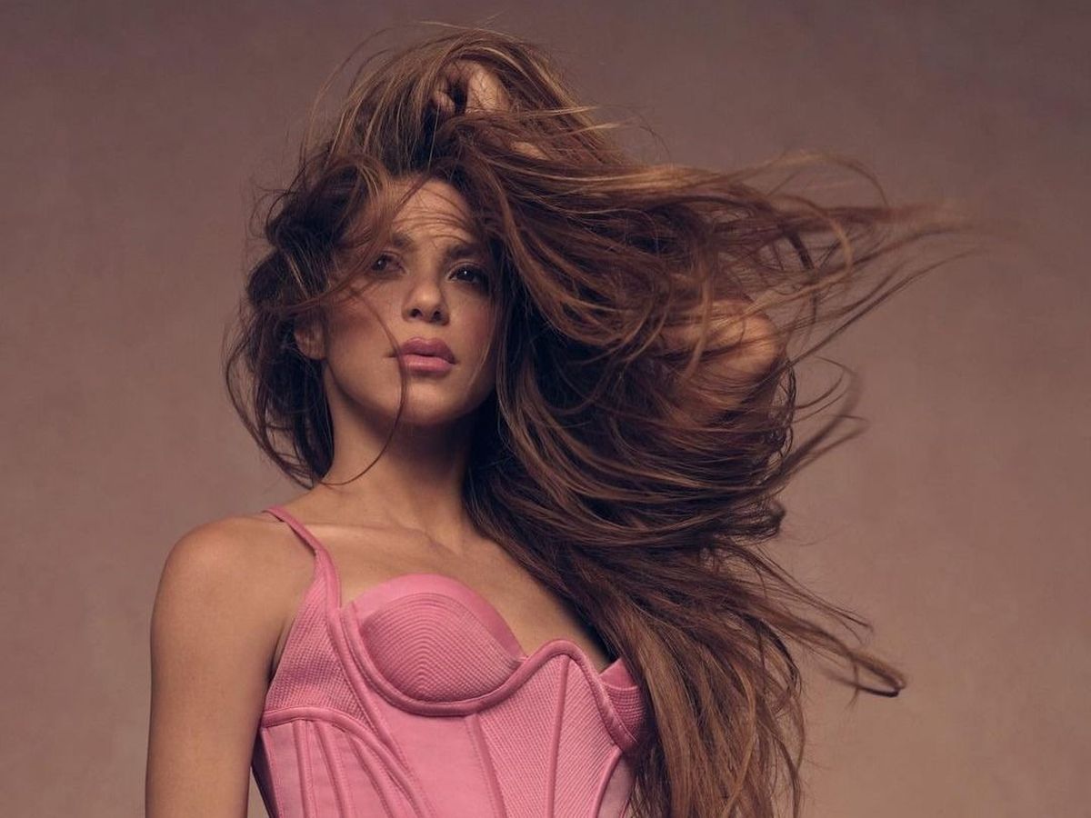 Shakira este noua imagine a brandului Burberry! Cântăreața și-a surprins fanii cu silueta de invidiat