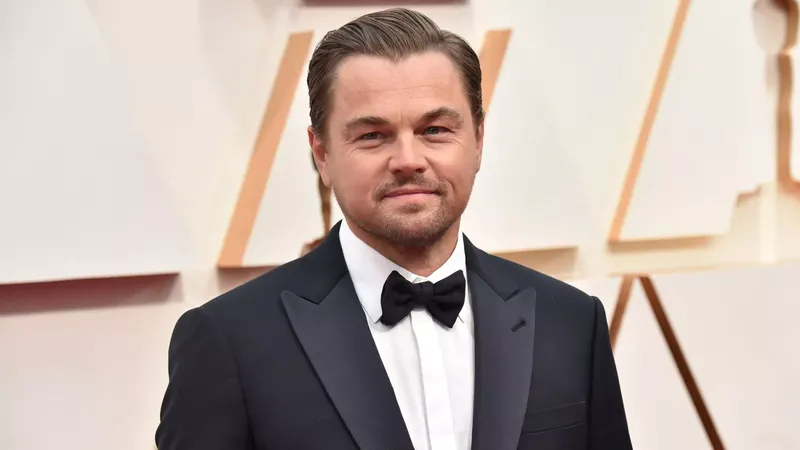 Leonardo DiCaprio a &icirc;mplinit 48 de ani! Actorul și-a sărbătorit ziua de naștere alături de cele mai cunoscute vedete de la Hollywood&nbsp;