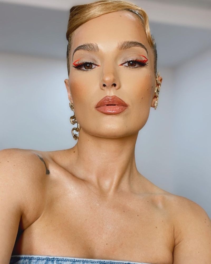 Minelli vorbește despre cum s-a schimbat viața ei de când a devenit mamă: „Trebuie să recunosc că uneori îmi este un pic greu”