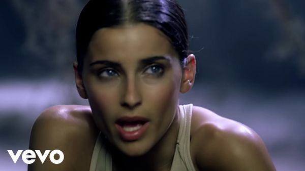 NELLY FURTADO - Turn Off The Lights