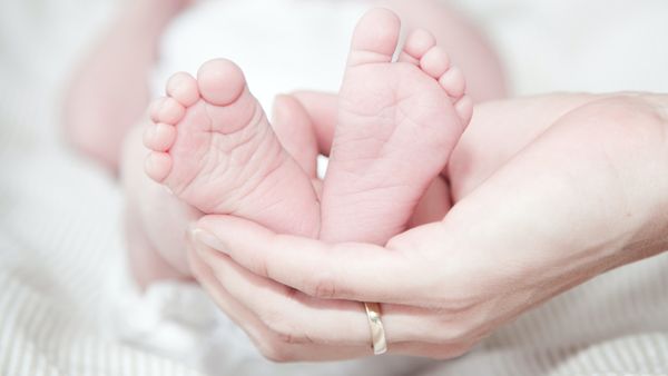 Unde s-a născut locuitorul cu numărul 8 miliarde al planetei? Bebelușul ar putea fi român