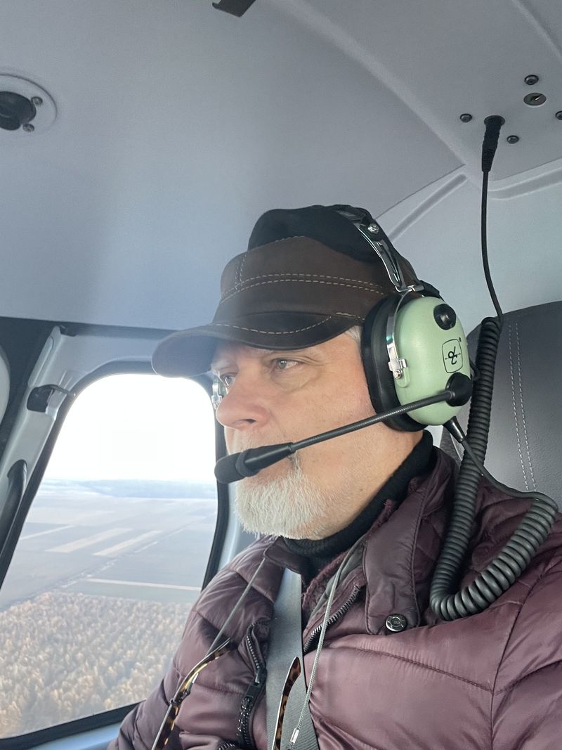 Cu elicopterul la mănăstire