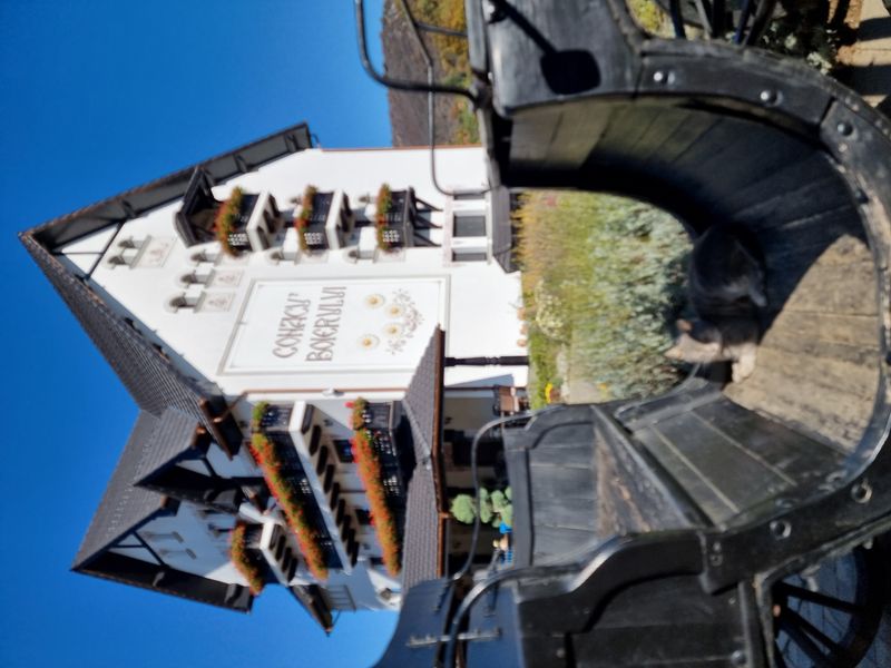 Sâmbătă, la “ROventura”, George Mihai și Andreea Stravoiu va invită la Ponoarele, importantă vatră de tradiție oltenească