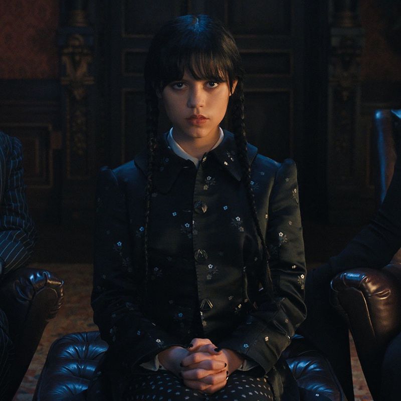 ”Wednesday”, serialul fenomen de pe Netflix,  a fost filmat în România. Iată care sunt locurile în care se continuă povestea Familiei Addams 