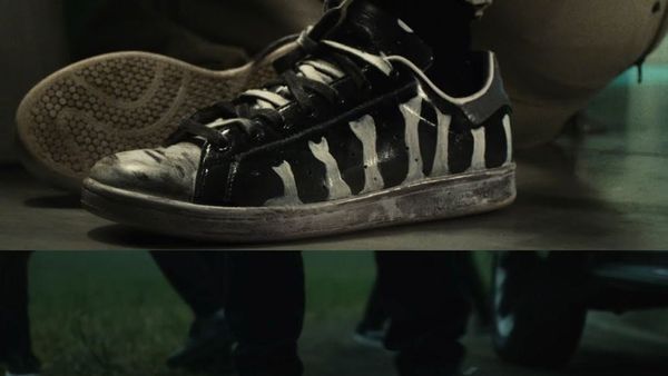 Carla&rsquo;s Dreams a lansat piesa &rdquo;Adidașii gri&rdquo; - Versuri aici