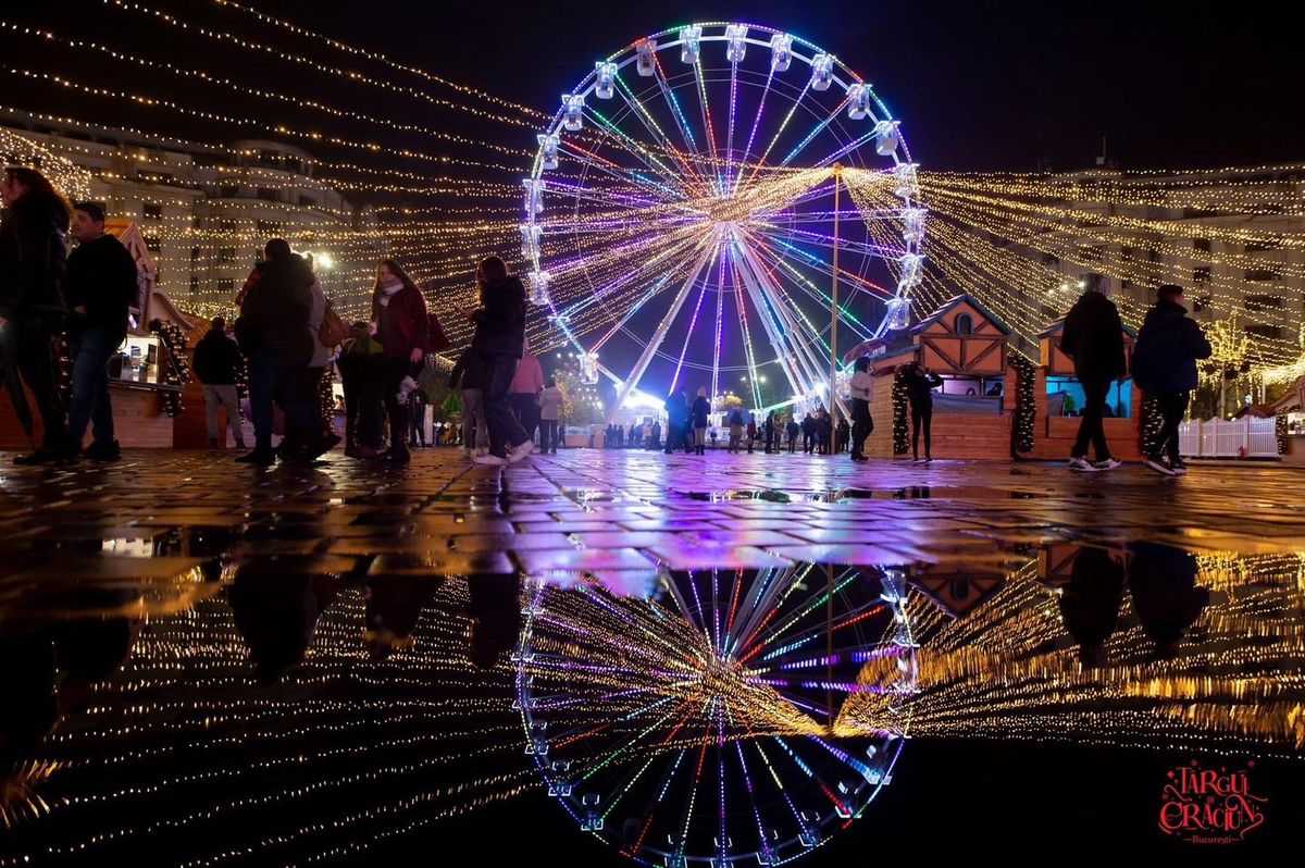 Târgul de Crăciun din Piața Constituției 