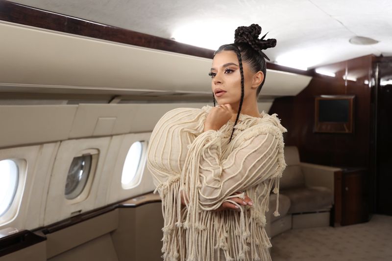 Eugenia Nicolae și PUYA lansează „Trei în lume”,