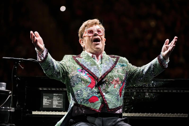 Elton John va susţine ultimul său concert în Marea Britanie la Glastonbury în 2023! Cântărețul va urca pe scenă pentru ultima dată pentru fanii britanici