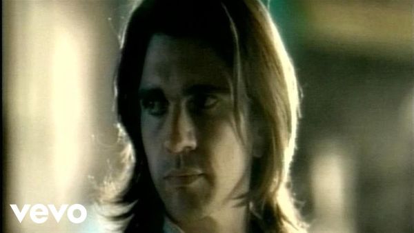 JUANES - La Camisa Negra
