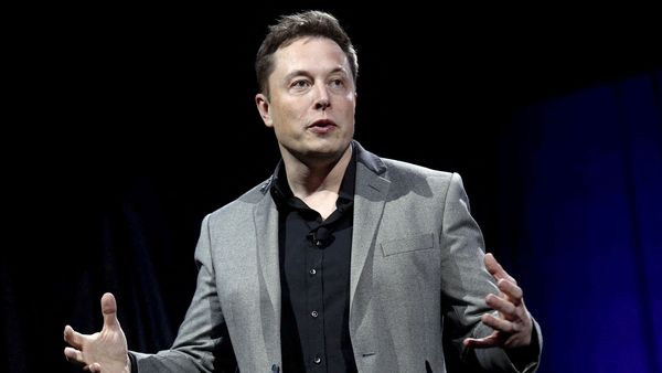 Elon Musk a pierdut titlul de cel mai bogat om din lume pentru scurt timp. Cine i-a luat locul