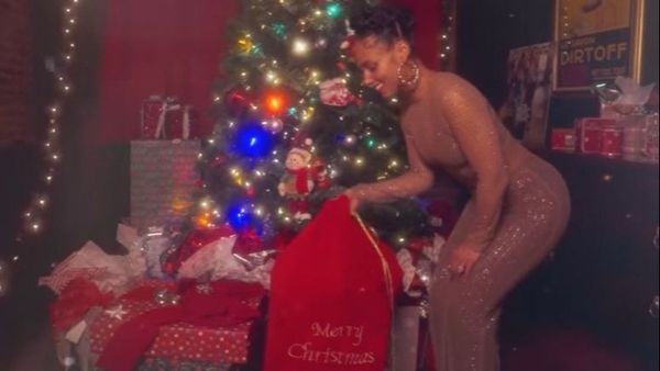 Alicia Keys a lansat piesa &rdquo;Santa Baby&rdquo;